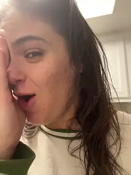 دردشة SafeinouterSpace الجنسية المباشرة