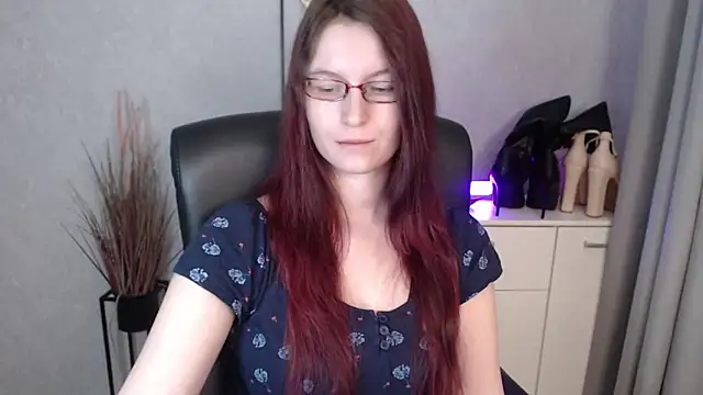 emmaxDelight: онлайн-секс-чат