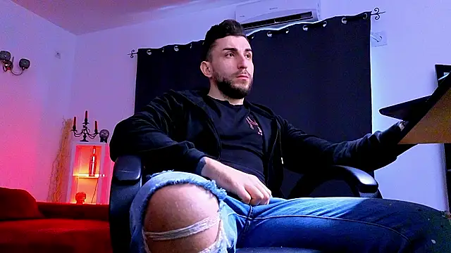 MightyAaron66 即時 XXX 聊天