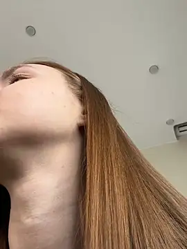 MiraBliss' Live XXX Chat