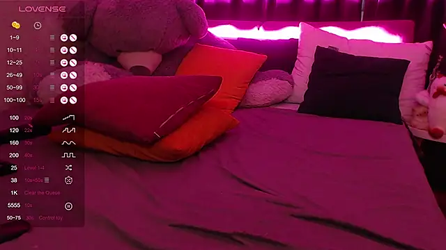 دردشة Nina_Blum_ الجنسية المباشرة