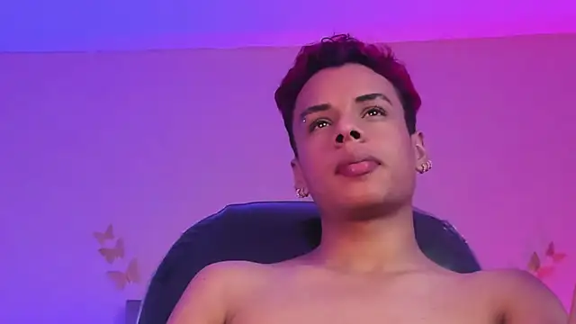 Chat +18 de Xavier_Fox___ ao vivo