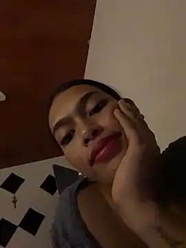 ClaryFrayx Chat XXX in diretta