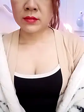 Lily-ross22のウェブカメラショー