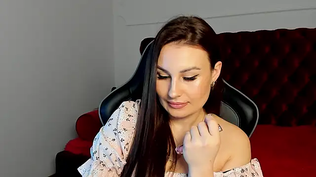 دردشة NoraFoxes الجنسية المباشرة