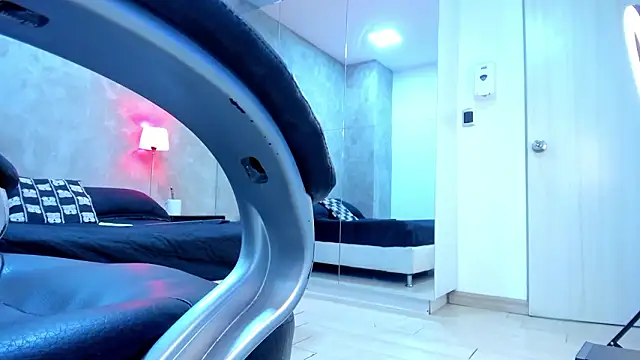 Maximo_Zahir's Live XXX Chat