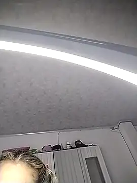 BUSSY_DIVORCED 在線直播表演