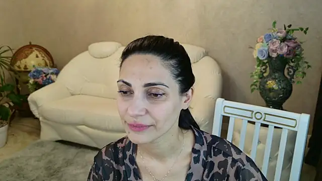 دردشة LovelyBeatrice الجنسية المباشرة