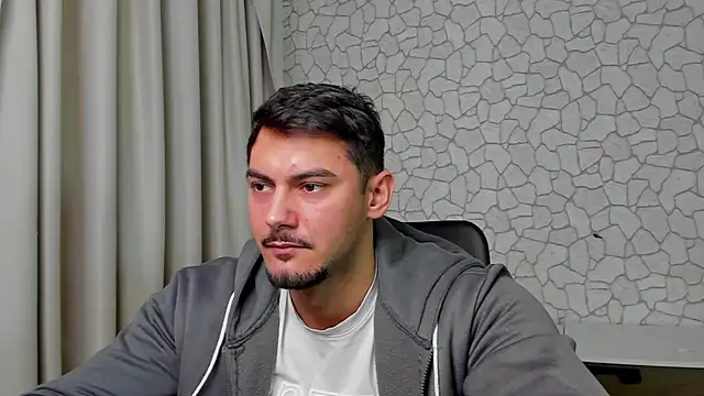 ClintMasters Chat XXX in diretta