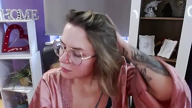 Zoey_Erotic Chat XXX in diretta