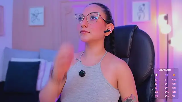 lucy_neil Live XXX Chat