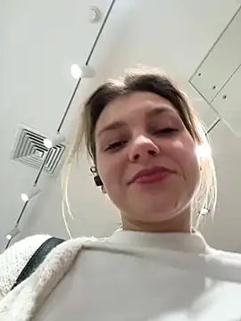 ValenciaShock Chat XXX in diretta