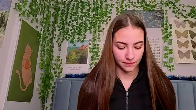 Fit_Brunette_'s Live XXX Chat