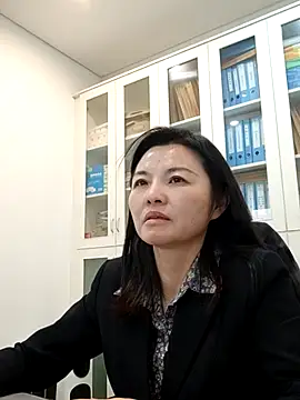 ialnuyoa_h's Live XXX Chat