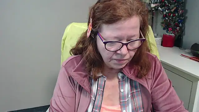 Adelewildx's Live XXX Chat