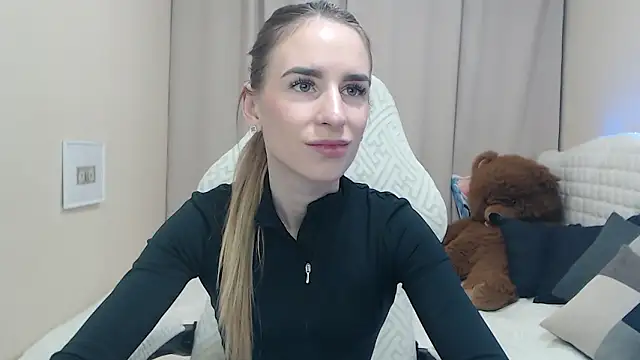 DeboraHorny's Live XXX Chat