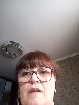 XXX chat uživo modela BrandiOhNight