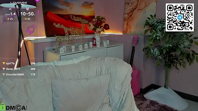 CherryLexi_ Adlı Modelin Canlı XXX Sohbeti