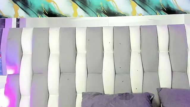 IsaDiiaz Chat XXX in diretta