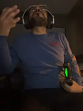 Živý XXX chat CarlRitzJay