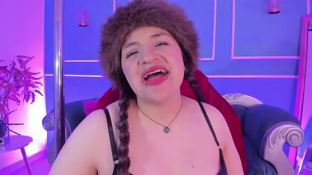 Chat XXX en directo de TaraTaylorr