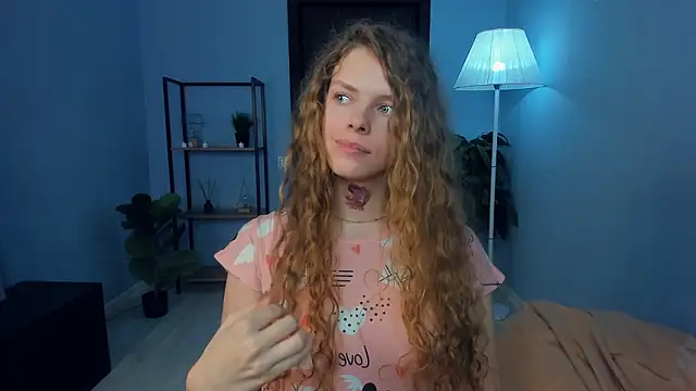 XXX chat uživo modela RayaNenlia