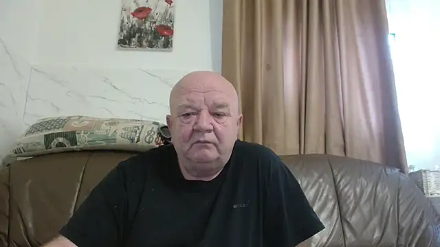 fullballs6 Show in webcam