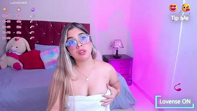 Chat XXX en directo de Madisson_Star1