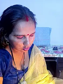 Show modela reemacouple007 na web-kameri