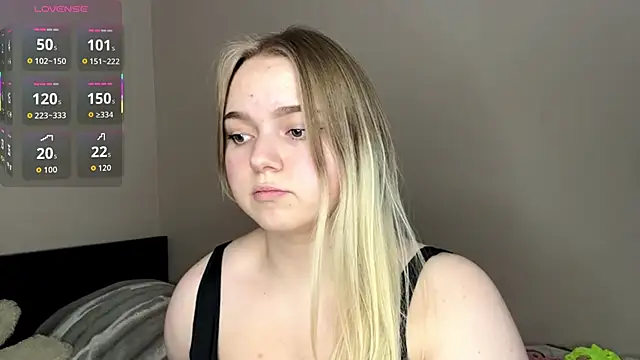 Živý XXX chat ZaraCreedon