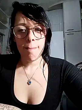 Bellatriz-horse's Live XXX Chat