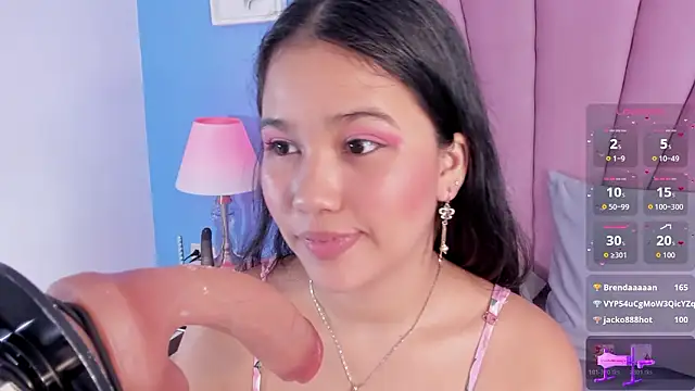 emma_clarke_'s Live XXX Chat