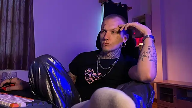 paulvelvet's Live XXX Chat