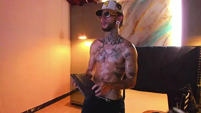 axel_valtier's Live XXX Chat