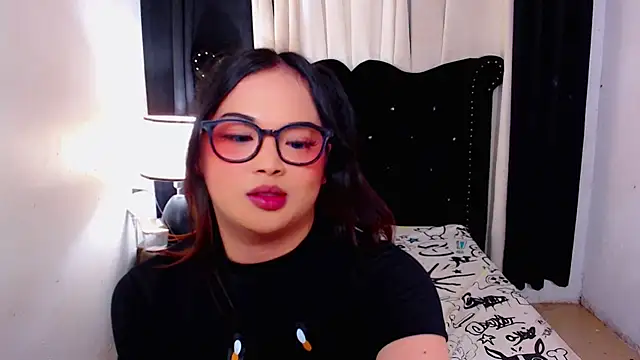 MajesticTransPinayDiva Show Webcam