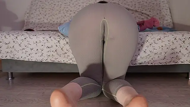 Show modela Fecvht45 na web-kameri