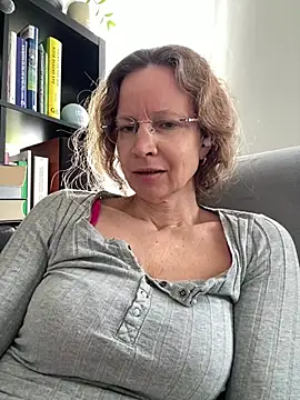 AnnikaRoseのライブXXXチャット