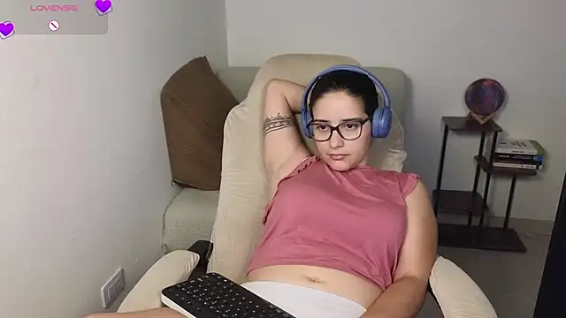 blue__moon_'s Live XXX Chat