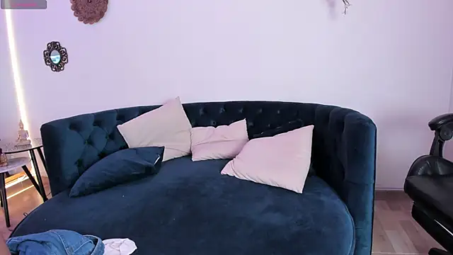 Онлайн чат XXX charlotte_mitchell_