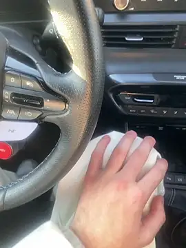 YoungSkinnyBoy20 网络视讯表演