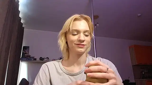 AuraNevera 现场XXX聊天