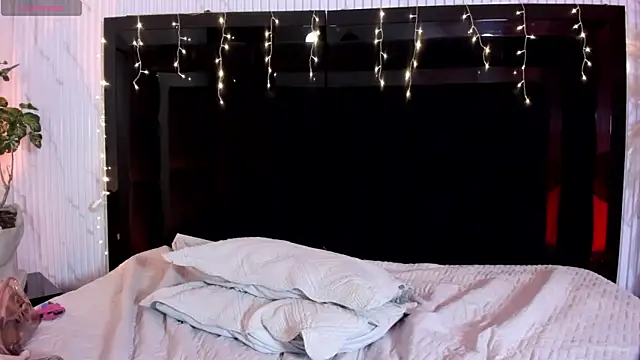 ailynBlaze's Live XXX Chat