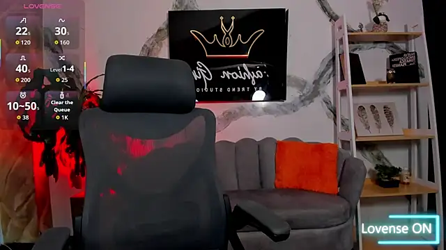 MaximusClark's Live XXX Chat