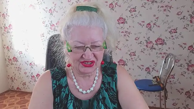 Maya_Mayflower: απευθείας συνομιλία ΧΧΧ