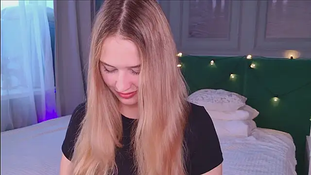 Sofii_Ly 现场XXX聊天