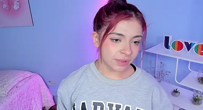 KathiaSaenz_: απευθείας συνομιλία ΧΧΧ