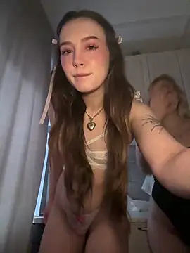 RollDolls' Live XXX Chat