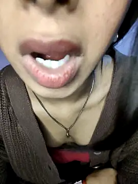 XXX chat uživo modela -AYUSHI01