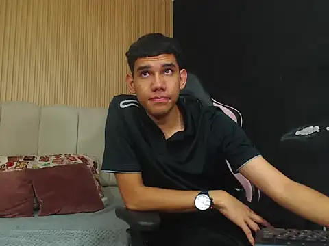 AnthonyRosz's Webcam Show