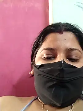 pinkisaha75's Live XXX Chat